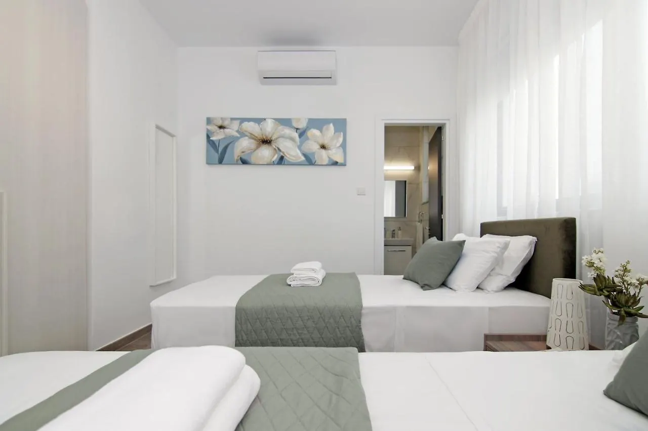 Villa Queen Eleanor Протарас Дом отдыха